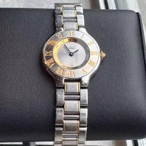 Cartier 21 Must De Cartier Guld&Stål Elegant Tillfälle!