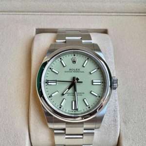 Rolex Oyster Perpetual 41 134300 Pistachio Oanvänd