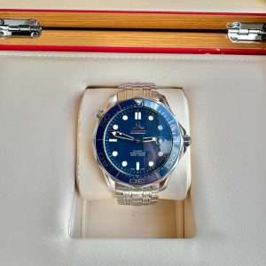 Omega Seamaster 300 Diver Blå 41 Fullset Nyskick Unikt exemplar 2021!