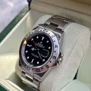 Rolex Explorer II 40 16570 Polar D-Serial!